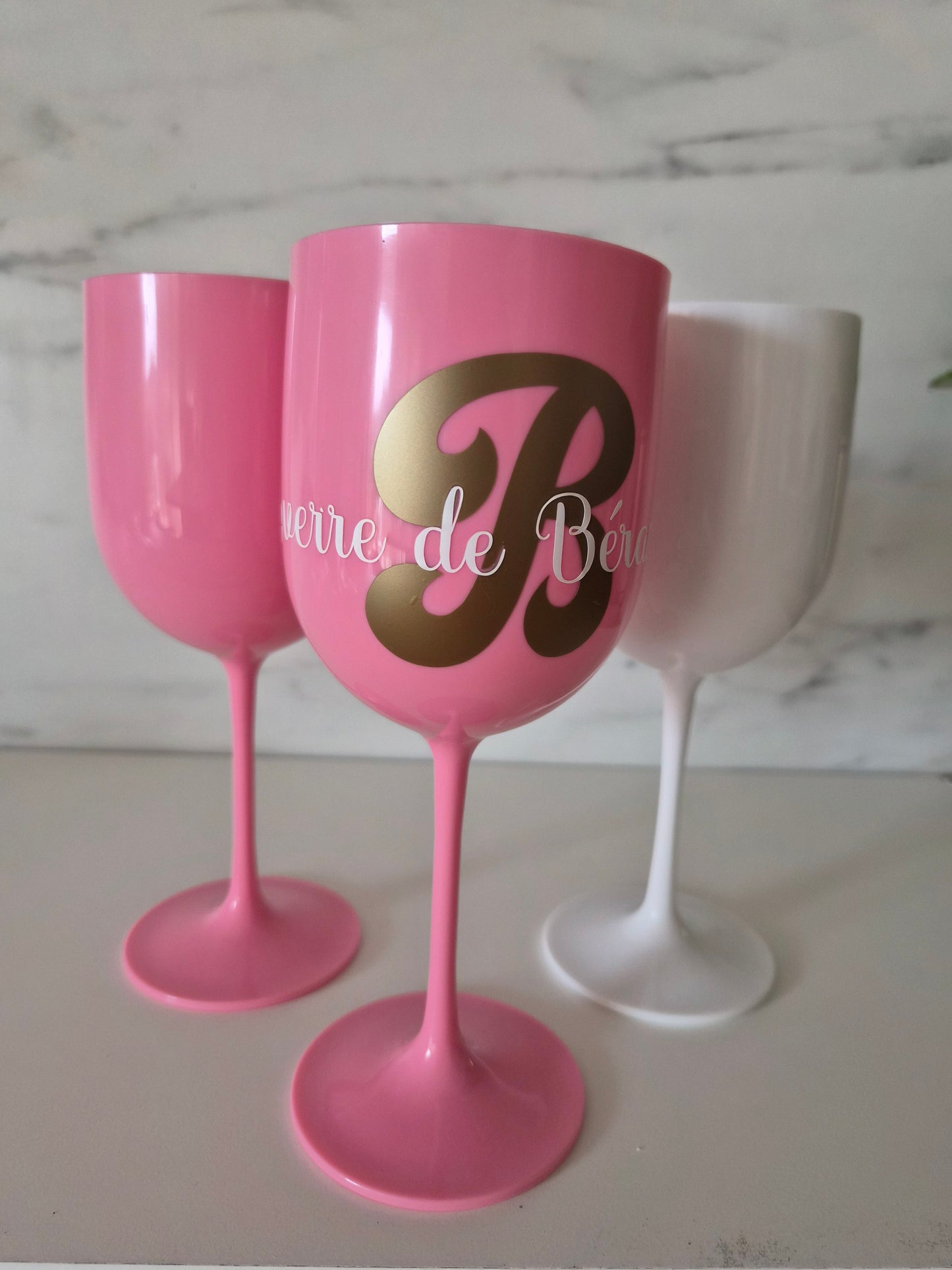 đ„ Verre Ă pied en plastique personnalisable